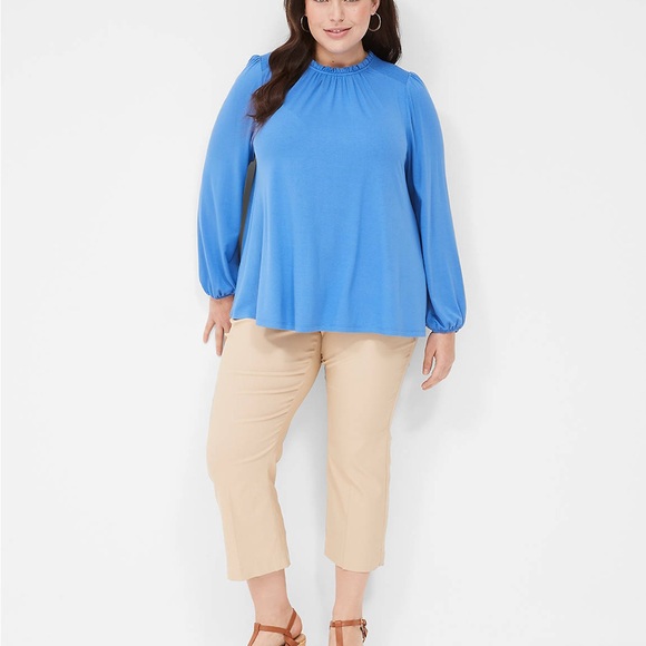 Women's Swing Crew-Neck Smocked-Shoulder Long Sleeve Top Lane Bryant - Picture 2 of 3